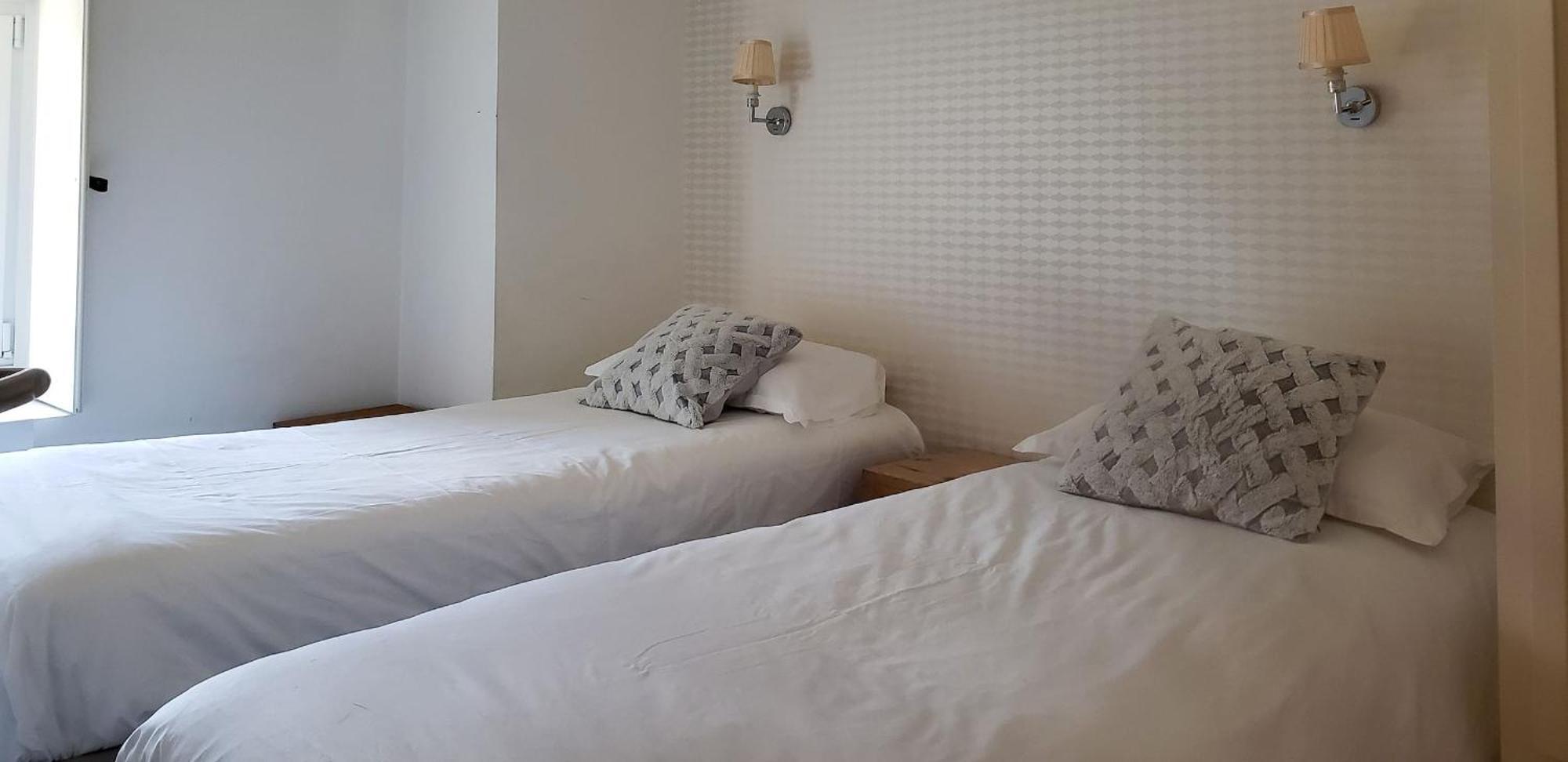 Nook 42 - The Loft - Central 2Br W/ Balcony Views Σαμονί Εξωτερικό φωτογραφία