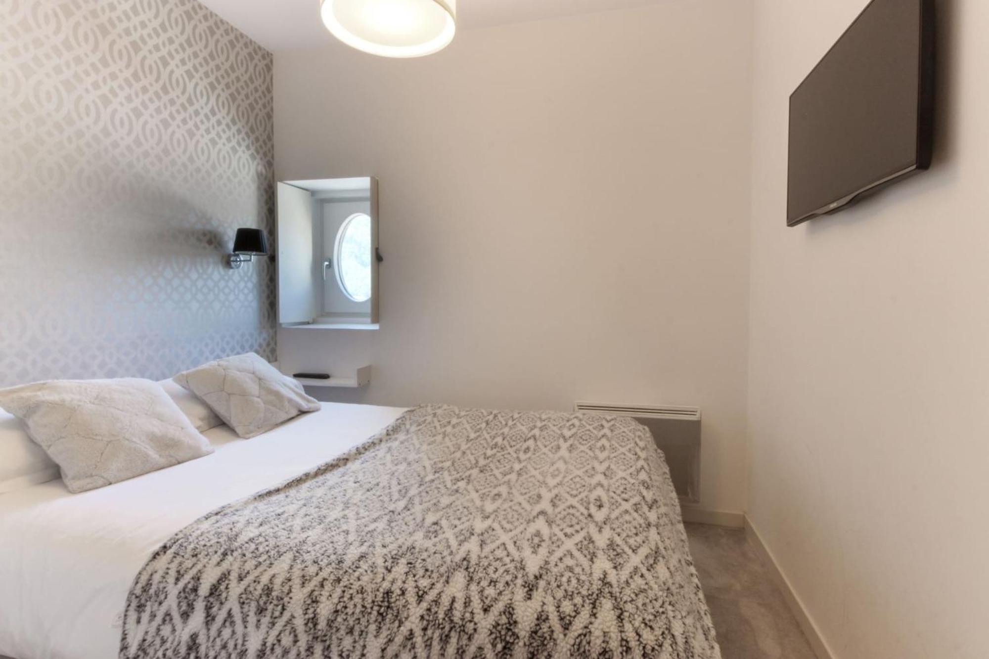 Nook 42 - The Loft - Central 2Br W/ Balcony Views Σαμονί Εξωτερικό φωτογραφία